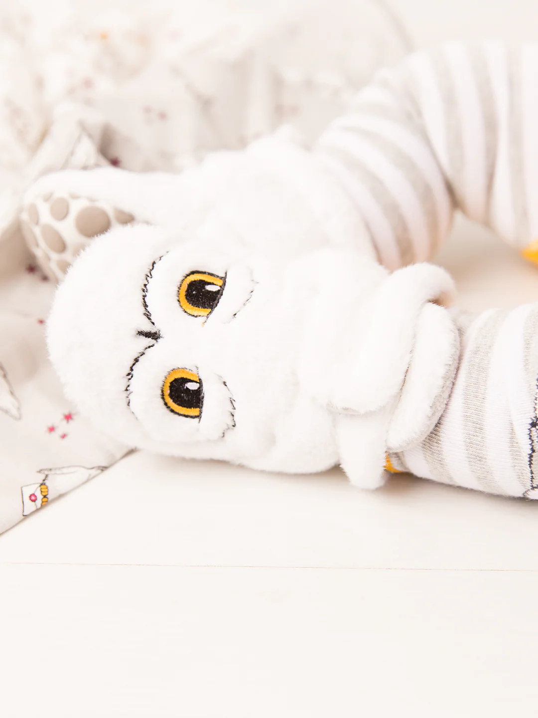 Harry Potter™ Hedwig Booties - Image 3
